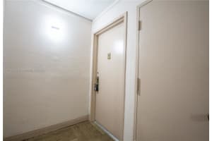 1200 NE Miami Gardens Dr #220w, Miami, FL 33179, Sold 05/26/22