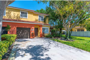 10261 SW 18th St, Miramar, FL 33025, Sold 05/06/22