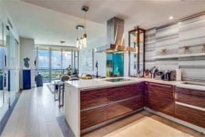 1100 Biscayne Blvd UNIT 3902, Miami, FL 33132, Sold 06/29/22