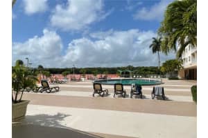 400 Kings Point Dr APT 424, Sunny Isles Beach, FL 33160, Sold 07/08/22