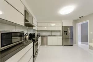 5825 Collins Ave #7c, Miami Beach, FL 33140, Sold 05/05/22