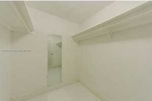5825 Collins Ave #7c, Miami Beach, FL 33140, Sold 05/05/22