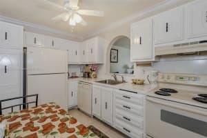 4140 NW 44th Ave APT 203, Lauderdale Lakes, FL 33319, Sold 05/27/22
