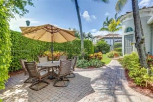 827 Spinnaker Dr E, Hollywood, FL 33019, Sold 05/19/22