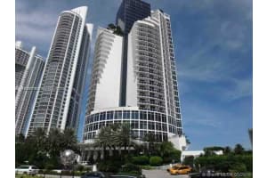18001 Collins Ave #1817, Sunny Isles Beach, FL 33160, Sold 04/08/24