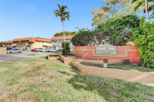 6821 SW 129th Ave APT 7, Miami, FL 33183, Sold 05/13/22