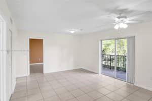 6821 SW 129th Ave APT 7, Miami, FL 33183, Sold 05/13/22