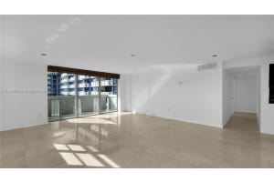 800 West Ave APT 635, Miami Beach, FL 33139, Sold 06/15/22