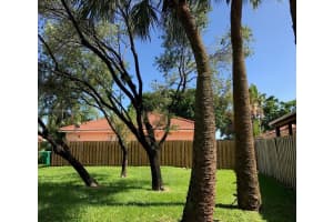 5758 NW 97th Pl, Doral, FL 33178, Sold 05/25/22