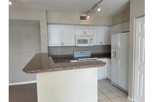 1155 Brickell Bay Dr #2203, Miami, FL 33131, Sold 05/06/22