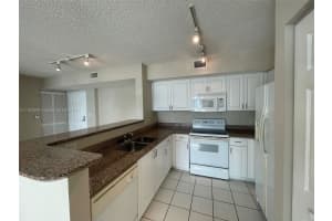 1155 Brickell Bay Dr #2203, Miami, FL 33131, Sold 05/06/22