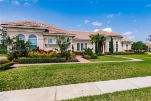 5559 N Sterling Ranch Dr, Davie, FL 33314, Sold 05/26/22