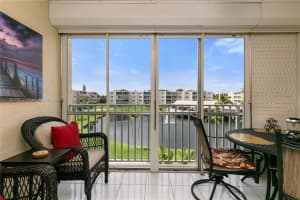 1024 SE 3rd Ave APT 303, Dania Beach, FL 33004, Sold 05/18/22