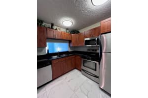 486 NW 165th St b106, Miami, FL 33169, Sold 05/10/22