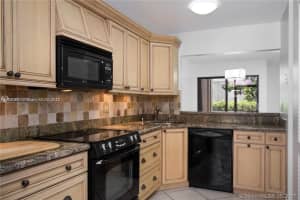 1532 Gabriel St #1532, Hollywood, FL 33020, Sold 04/28/22