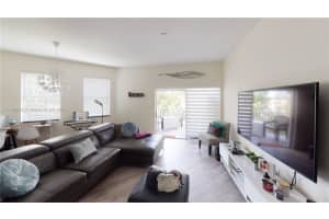 11605 NW 89th St APT 218, Doral, FL 33178, Sold 08/08/22