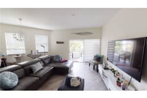 11605 NW 89th St APT 218, Doral, FL 33178, Sold 08/08/22