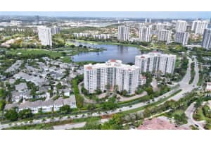 19900 E Country Club Dr APT 714, Aventura, FL 33180, Sold 05/07/22