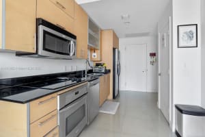 60 SW 13th St #1605, Miami, FL 33130, Sold 05/12/22