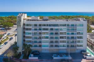 8233 Harding Ave APT 407, Miami Beach, FL 33141, Sold 05/31/22