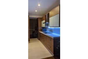 531 Cascade Falls Dr, Weston, FL 33327, Sold 06/03/22