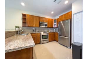 10760 NW 74th St, Medley, FL 33178, Sold 05/23/22