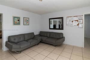 17902 NW 81st Ct, Hialeah, FL 33015, Sold 06/08/22