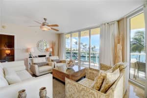 2650 Lake Shore Dr UNIT 206, Riviera Beach, FL 33404, Sold 08/02/22