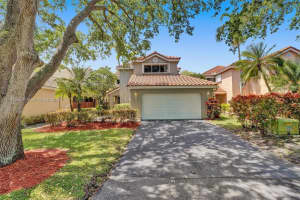 237 NW 100th Ave, Plantation, FL 33324, Sold 05/20/22