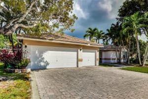 3340 Overlook Rd, Davie, FL 33328, Sold 06/01/22