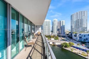 92 SW 3rd St APT 2003, Miami, FL 33130, Sold 06/27/22