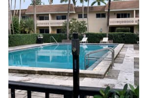 14500 SW 88th Ave APT 261, Palmetto Bay, FL 33176, Sold 05/16/22