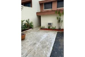 7875 SW 106th Cir, Miami, FL 33173, Sold 05/13/22