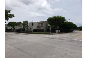 9980 NW 9th St Cir Apt 206-5, Miami, FL 33172, Sold 05/06/22