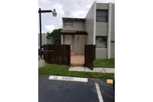 9980 NW 9th St Cir Apt 206-5, Miami, FL 33172, Sold 05/06/22