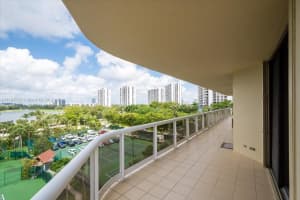 20191 E Country Club Dr APT 601, Aventura, FL 33180, Sold 07/05/22