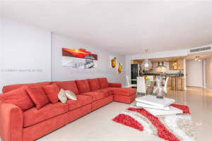 6039 Collins Ave APT 721, Miami Beach, FL 33140, Sold 05/05/22