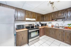 10 NW 87th Ave APT B214, Miami, FL 33172, Sold 06/03/22