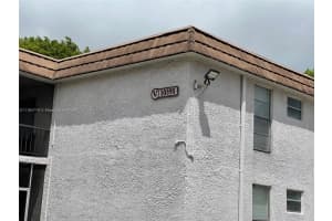 10395 N Kendall Dr APT V5, Miami, FL 33176, Sold 05/17/22