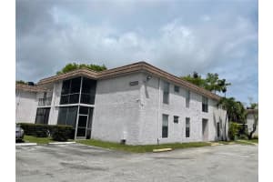 10395 N Kendall Dr APT V5, Miami, FL 33176, Sold 05/17/22