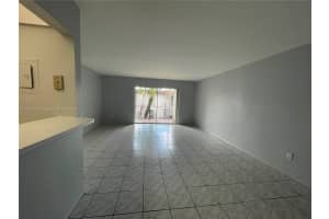 10395 N Kendall Dr APT V5, Miami, FL 33176, Sold 05/17/22