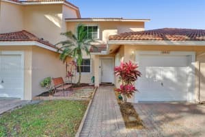 8410 NW 40th Ct, Sunrise, FL 33351, Sold 05/19/22