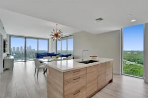 16385 Biscayne Blvd #1521, North Miami Beach, FL 33160, Sold 07/26/22