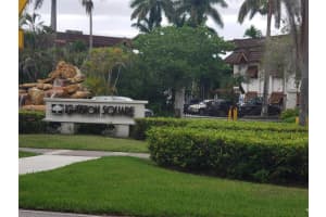 9490 SW 77th Ave APT N1, Miami, FL 33156, Sold 07/01/22