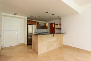 300 S Biscayne Blvd t 3304, Miami, FL 33131, Sold 05/31/22