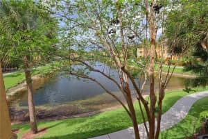 150 NW 96th Ave 9 207, Pembroke Pines, FL 33024, Sold 05/09/22