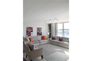 4747 Collins Ave APT 401, Miami Beach, FL 33140, Sold 06/14/22