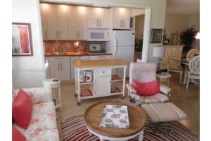20120 NE 2nd Ave APT W3, Miami Gardens, FL 33179, Sold 05/18/22