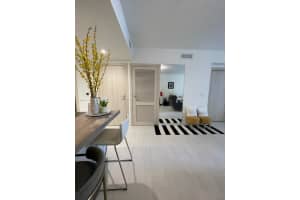 1000 Brickell Plaza #2803, Miami, FL 33131, Sold 05/31/22