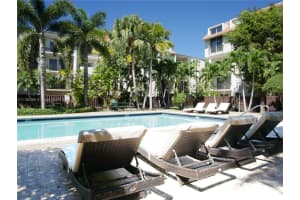 6902 N Kendall Dr APT E302, Pinecrest, FL 33156, Sold 05/27/22